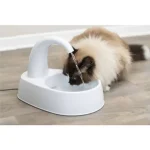 Beperkte Voorraad Trixie Drinking Fountain Curved Stream - ívókút (fehér) macskák részére (2,5l)